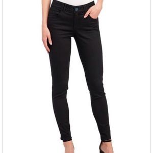 Democracy black beans - size 28